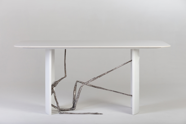 Meinecke Haus Serralheria e a Coleção Künstler. Mesa Sinfonia